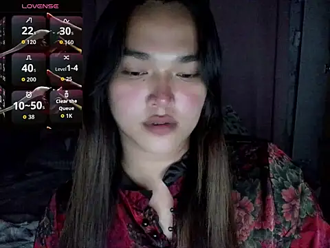 MoaningKylie online show from 06.25.26