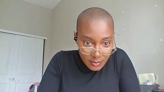 HoneyDripHer online show from 10.31.25