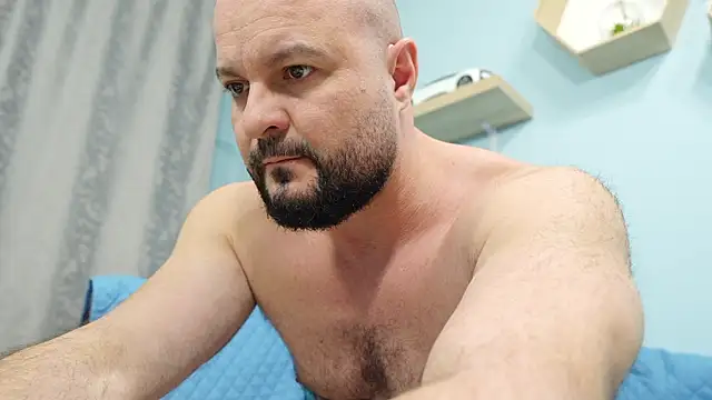 Muscle Bear online show from 02.23.25