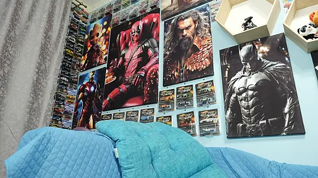 Muscle Bear online show from 09.15.25