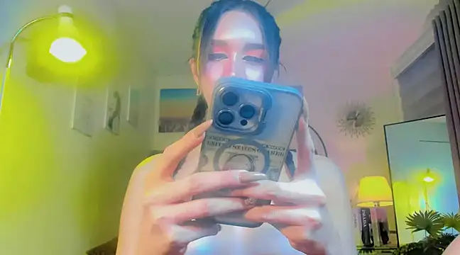 Snapshot of Addison__Lee chatting on 12.01.24 Addison Lee online show from 12.01.24