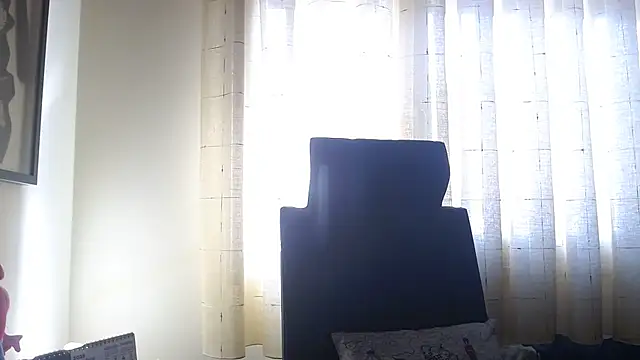 Snapshot of TonyComa chatting on 10.24.25 TonyComa online show from 10.24.25