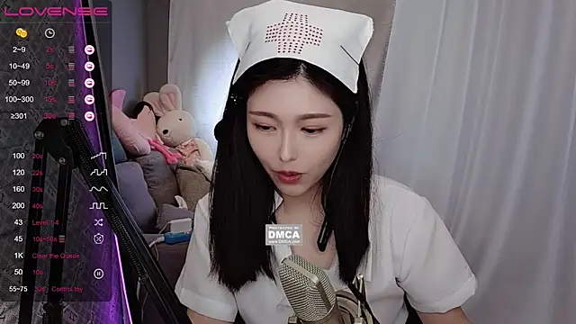 Snapshot of tw_lala chatting on 12.27.24 tw lala online show from 12.27.24