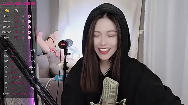 Snapshot of tw_lala chatting on 01.13.25 tw lala online show from 01.13.25