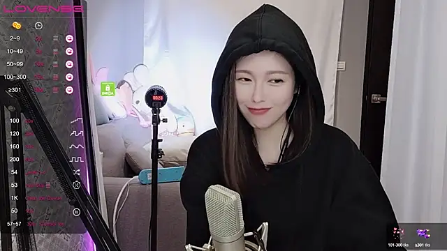 Snapshot of tw_lala chatting on 01.13.25 tw lala online show from 01.13.25