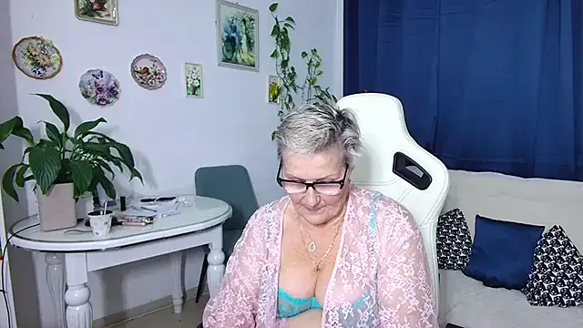 Selenna57 online show from 12.20.25