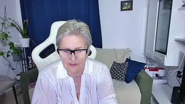 Selenna57 online show from 04.14.26