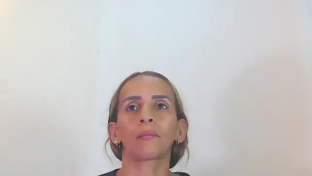 Amber Moore online show from 06.04.26