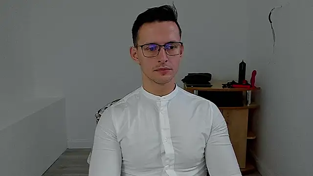 sexxymuscles4u online show from 12.02.24