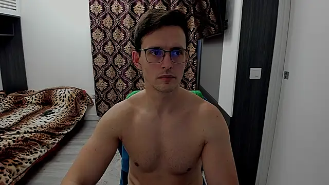 sexxymuscles4u online show from 02.04.25