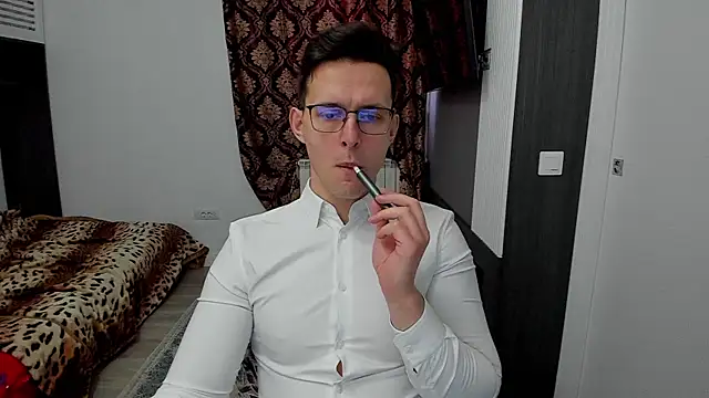 sexxymuscles4u online show from 02.20.25