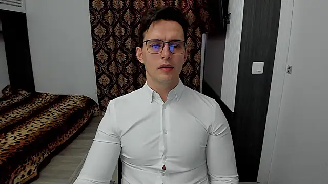 sexxymuscles4u online show from 03.10.25