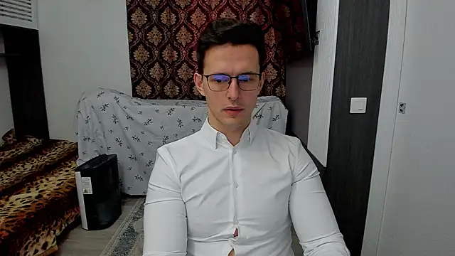 sexxymuscles4u online show from 03.11.25