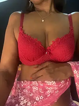 Snapshot of naughtyjaanu chatting on 02.15.25 naughtyjaanu online show from 02.15.25