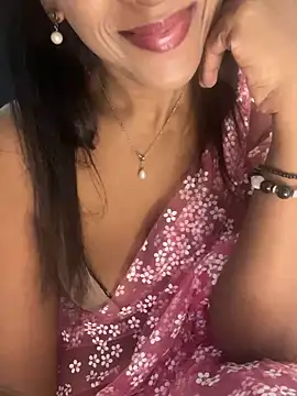 Snapshot of naughtyjaanu chatting on 03.05.25 naughtyjaanu online show from 03.05.25