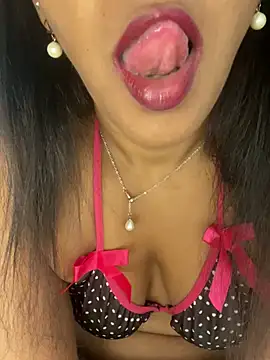 Snapshot of naughtyjaanu chatting on 03.07.25 naughtyjaanu online show from 03.07.25