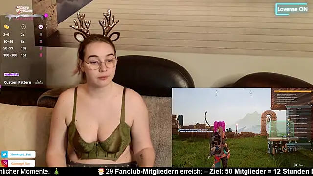 Snapshot of GamerGirl_Eve chatting on 12.07.24 GamerGirl Eve online show from 12.07.24