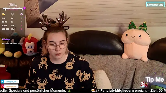 Snapshot of GamerGirl_Eve chatting on 12.13.24 GamerGirl Eve online show from 12.13.24