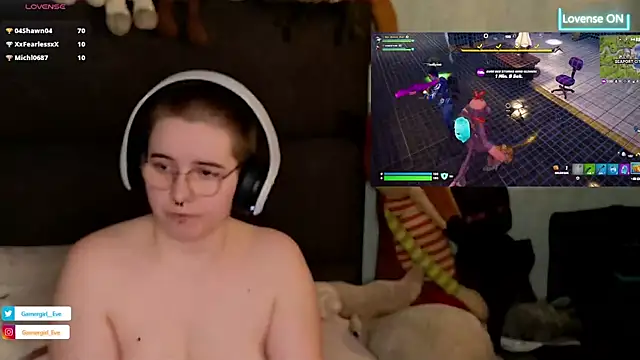 Snapshot of GamerGirl_Eve chatting on 03.09.25 GamerGirl Eve online show from 03.09.25