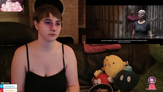 Snapshot of GamerGirl_Eve chatting on 10.16.25 GamerGirl Eve online show from 10.16.25