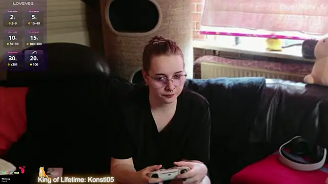 Snapshot of GamerGirl_Eve chatting on 06.16.26 GamerGirl Eve online show from 06.16.26
