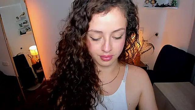 Cassandra Caiin online show from 03.15.26