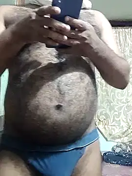 Snapshot of MalluBoyForGirls chatting on 11.22.25 MalluBoyForGirls online show from 11.22.25