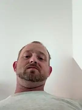 smokeymt420 online show from 09.10.25