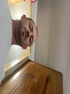 smokeymt420 online show from 11.04.25