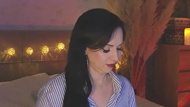 lily conor online show from 12.13.24