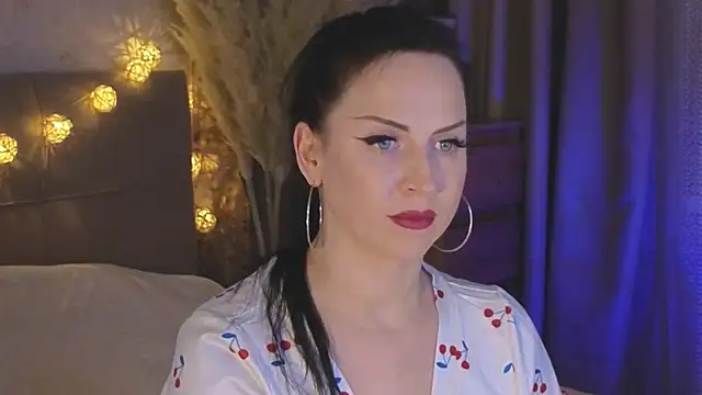 lily conor online show from 12.14.24