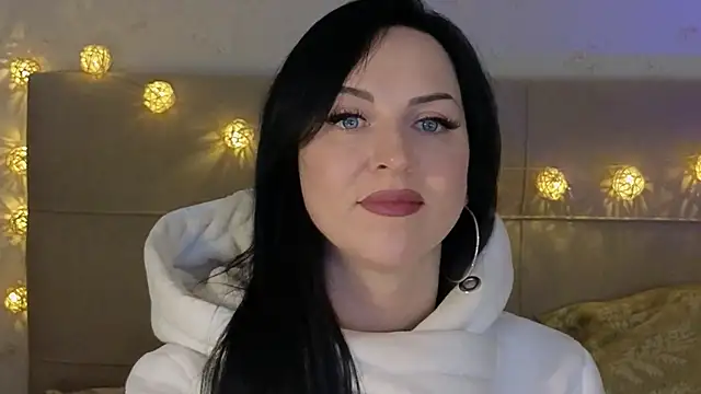 lily conor online show from 12.19.24