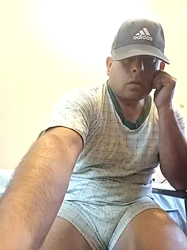 chicoguapo8 online show from 12.04.25