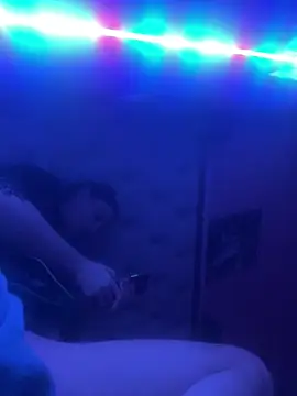 Flossy Vettie online show from 10.20.25