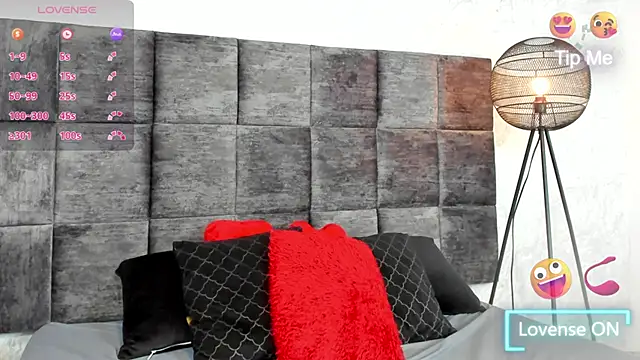 Snapshot of SusanRodriguez_ chatting on 02.25.25 SusanRodriguez online show from 02.25.25