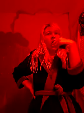 Snapshot of ScarletCallings420 chatting on 11.10.25 ScarletCallings420 online show from 11.10.25