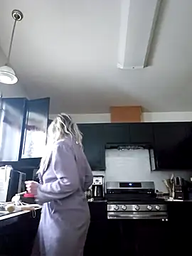 ScarletCallings420 online show from 04.04.26