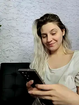 ScarletCallings420 online show from 04.11.26