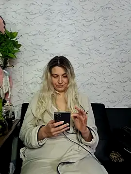 ScarletCallings420 online show from 04.16.26