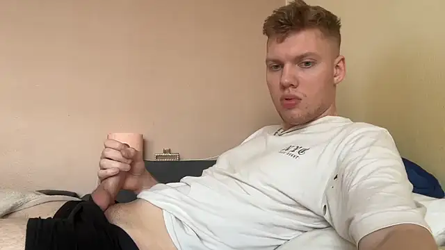 sexybooii6968 online show from 04.01.26