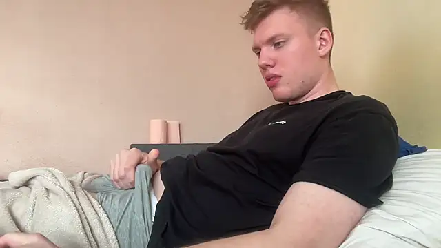 sexybooii6968 online show from 04.12.26