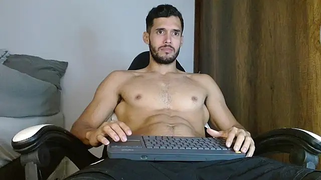 Noah jhonsonn online show from 01.13.25