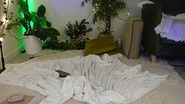 ScarletBlaze online show from 12.19.24