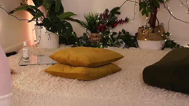 ScarletBlaze online show from 03.10.25