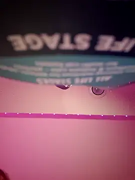 Snapshot of Cutegothcrybabyx chatting on 12.18.25 Cutegothcrybabyx online show from 12.18.25