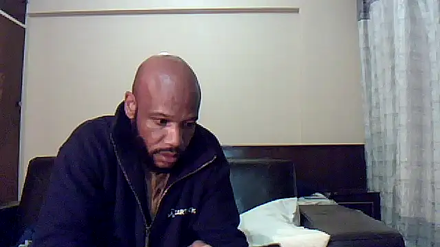 Snapshot of eatxaxa chatting on 09.30.25 eatxaxa online show from 09.30.25