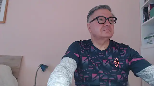 YOU6me online show from 02.12.26