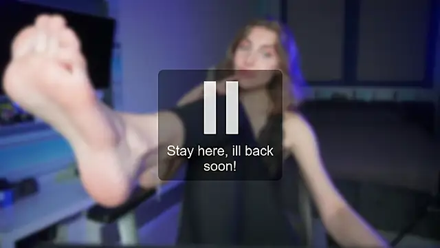 Snapshot of CassiaBlade1 chatting on 10.21.25 CassiaBlade1 online show from 10.21.25