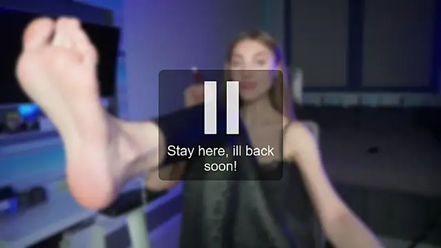 Snapshot of CassiaBlade1 chatting on 10.29.25 CassiaBlade1 online show from 10.29.25