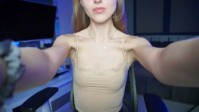 Snapshot of CassiaBlade1 chatting on 11.19.25 CassiaBlade1 online show from 11.19.25